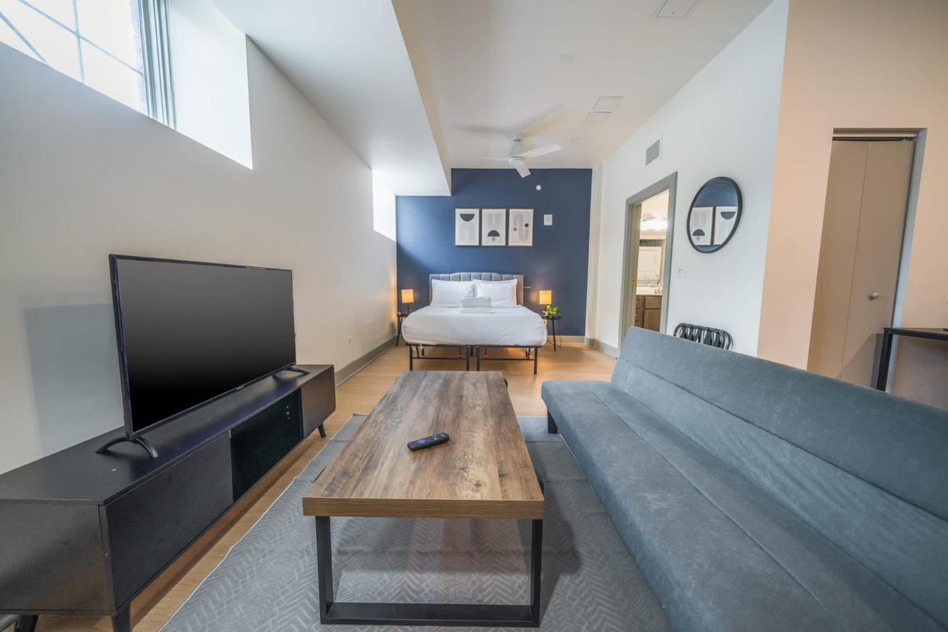 Bright And Modern In # 102 *