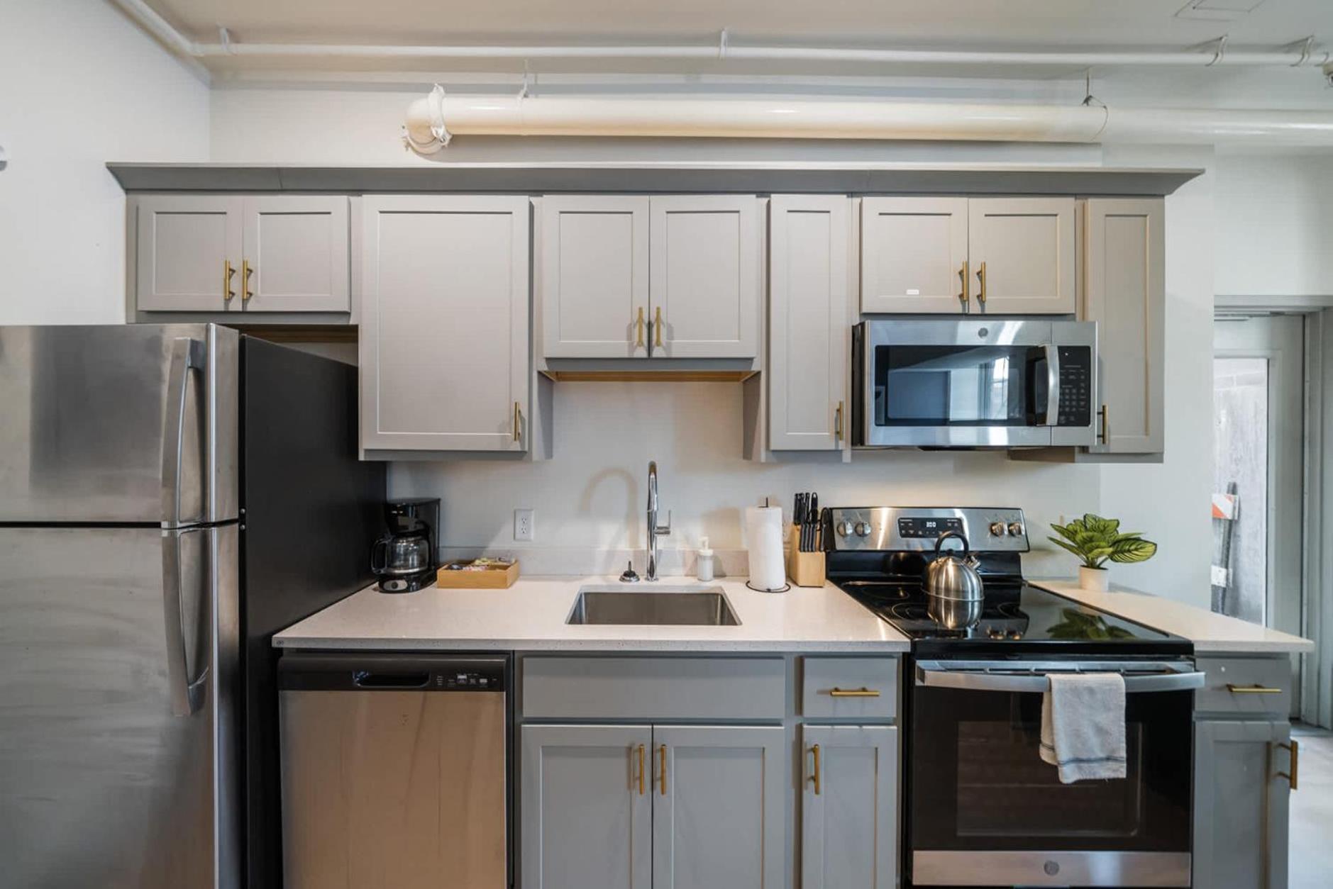 Apartment Bright And Modern In # 102